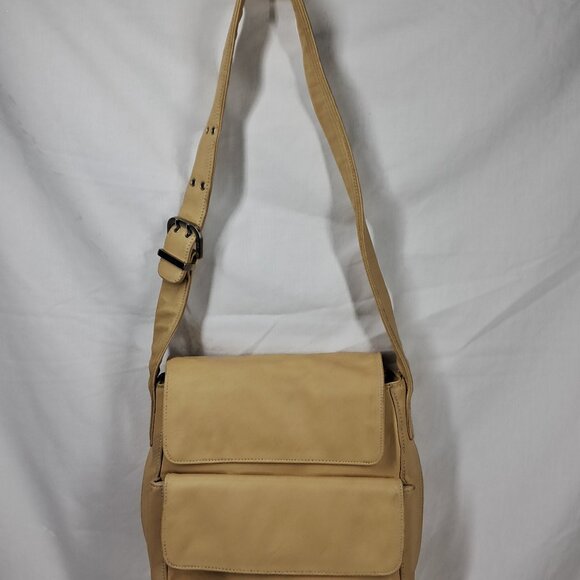 Perlina New York Soft Buttercup Yellow Messenger Purse Shoulder Bag - Picture 1 of 16